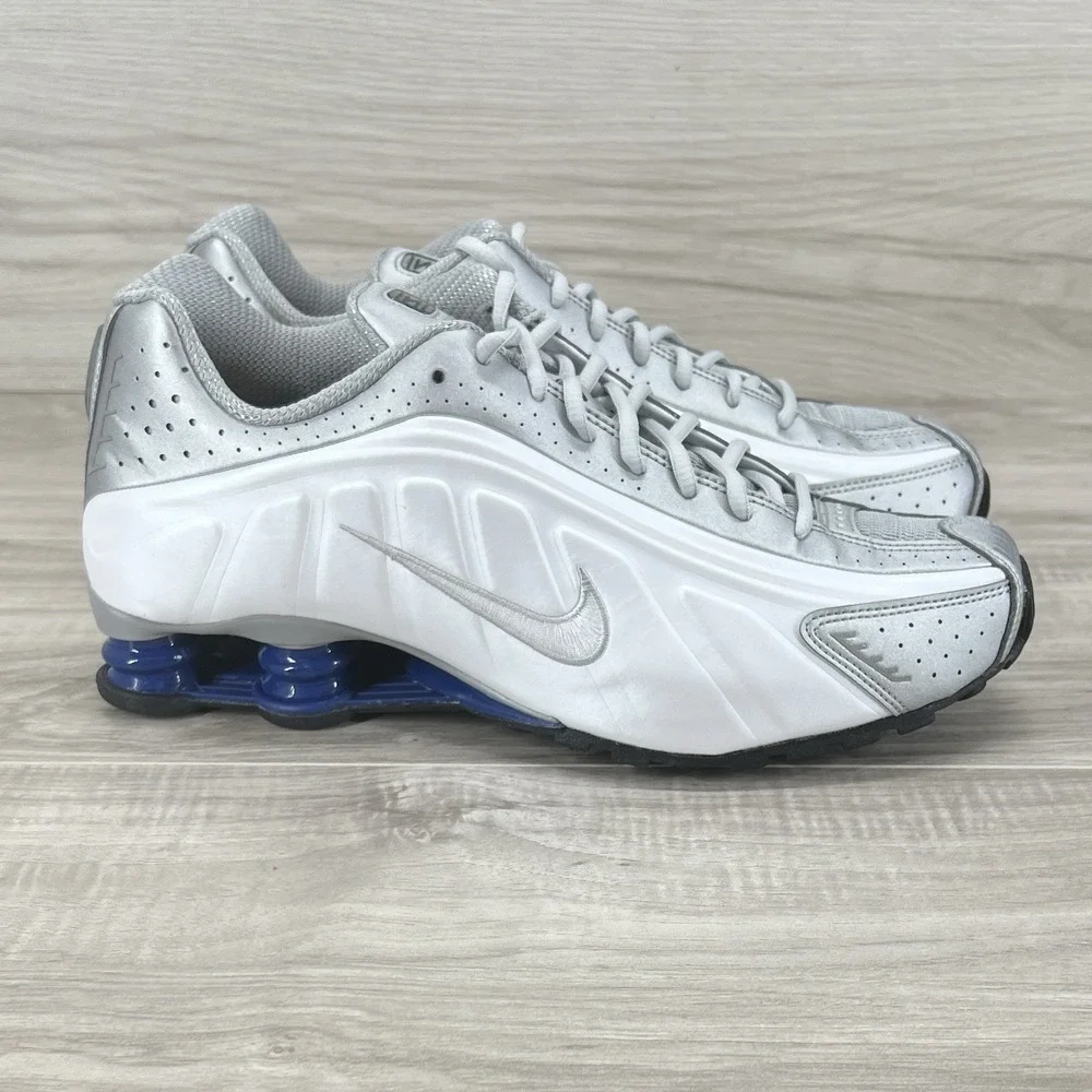 Nike Shox R4 Metallic Silver Deep Royal Blue Men's 9.5 HQ1988-102 New